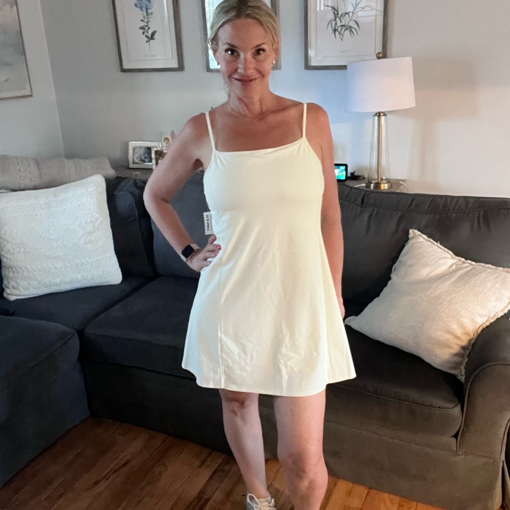 Old Navy athletic white built-in bra dress with shorts. Size Large
